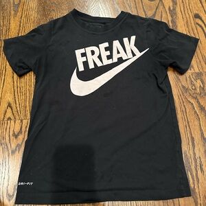 Nike Freak Kids Medium Shirt Black